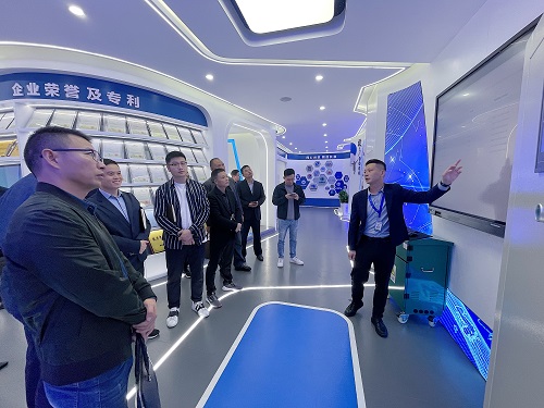 額37da7e8.jpg